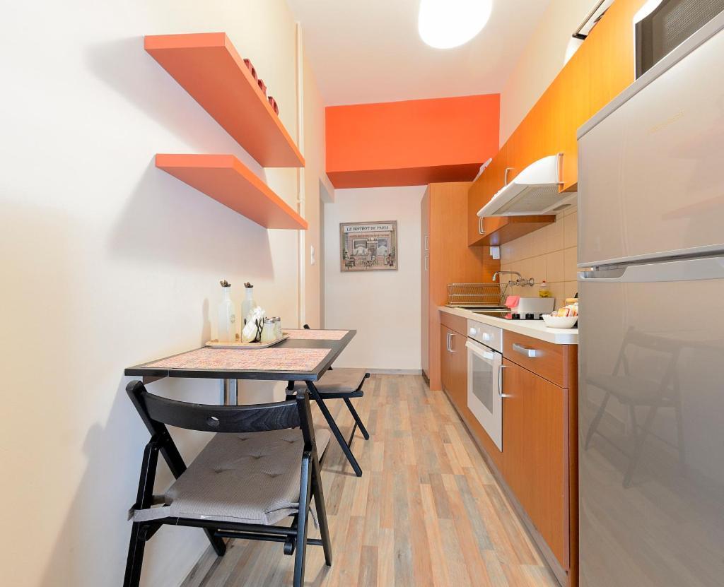 Cozycentre Apartment Athens Ngoại thất bức ảnh